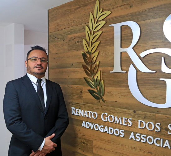 Dr. Renato Gomes dos Santos